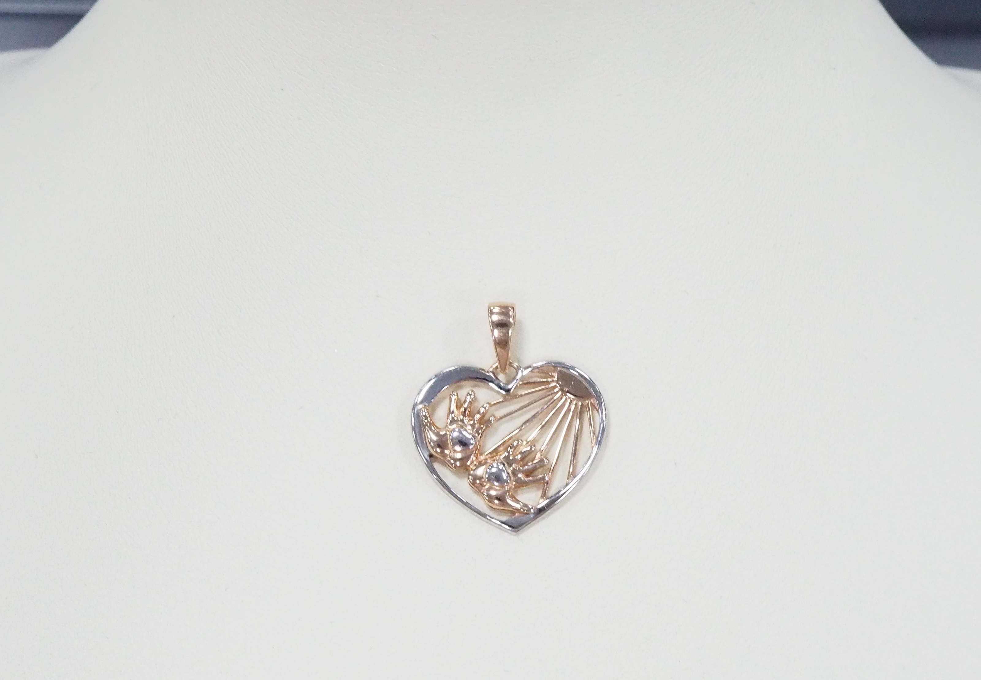 Серебряная подвеска 925 пробы;